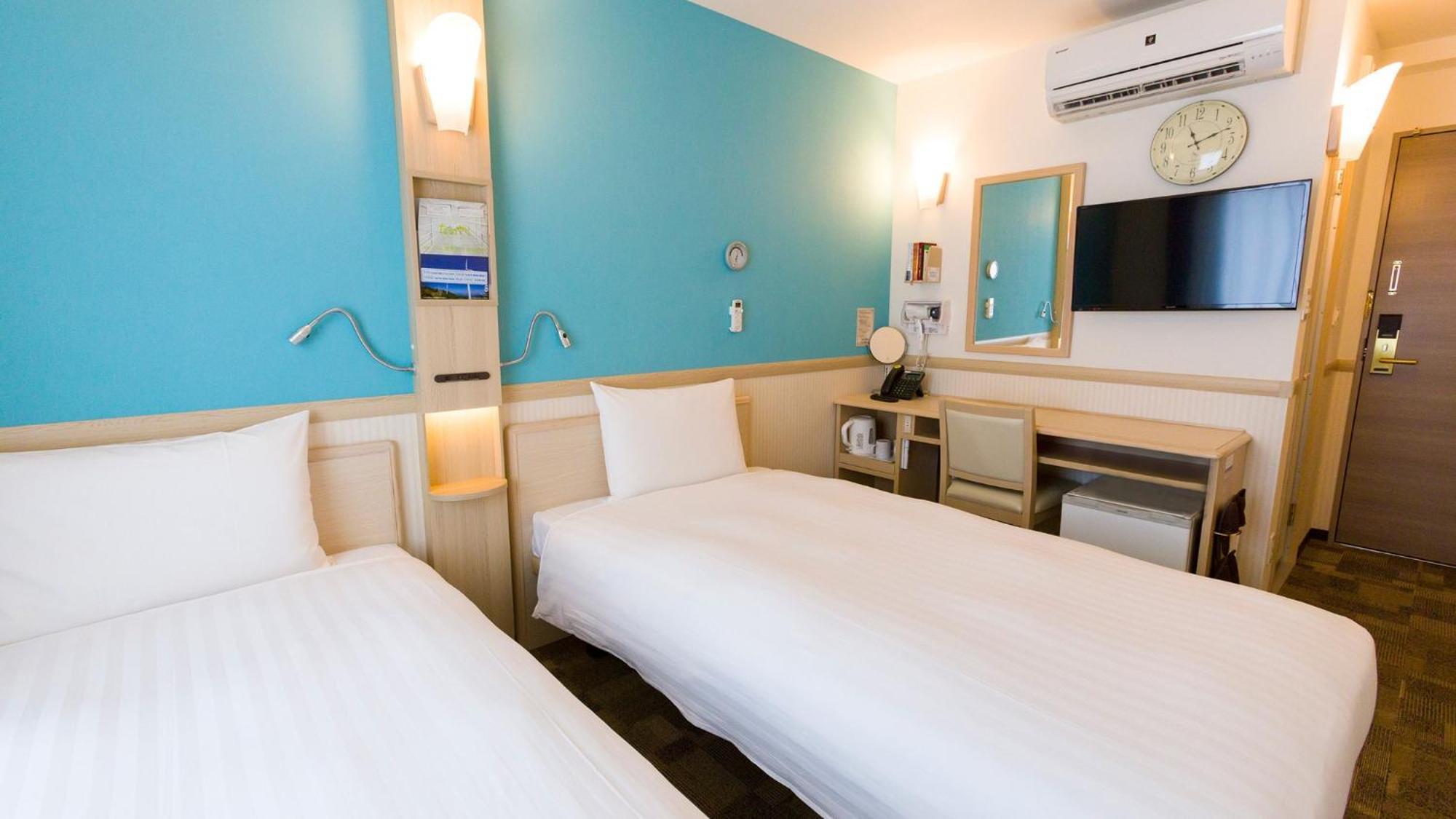 Toyoko Inn Osaka Kyobashi Sakuranomiya Стая снимка