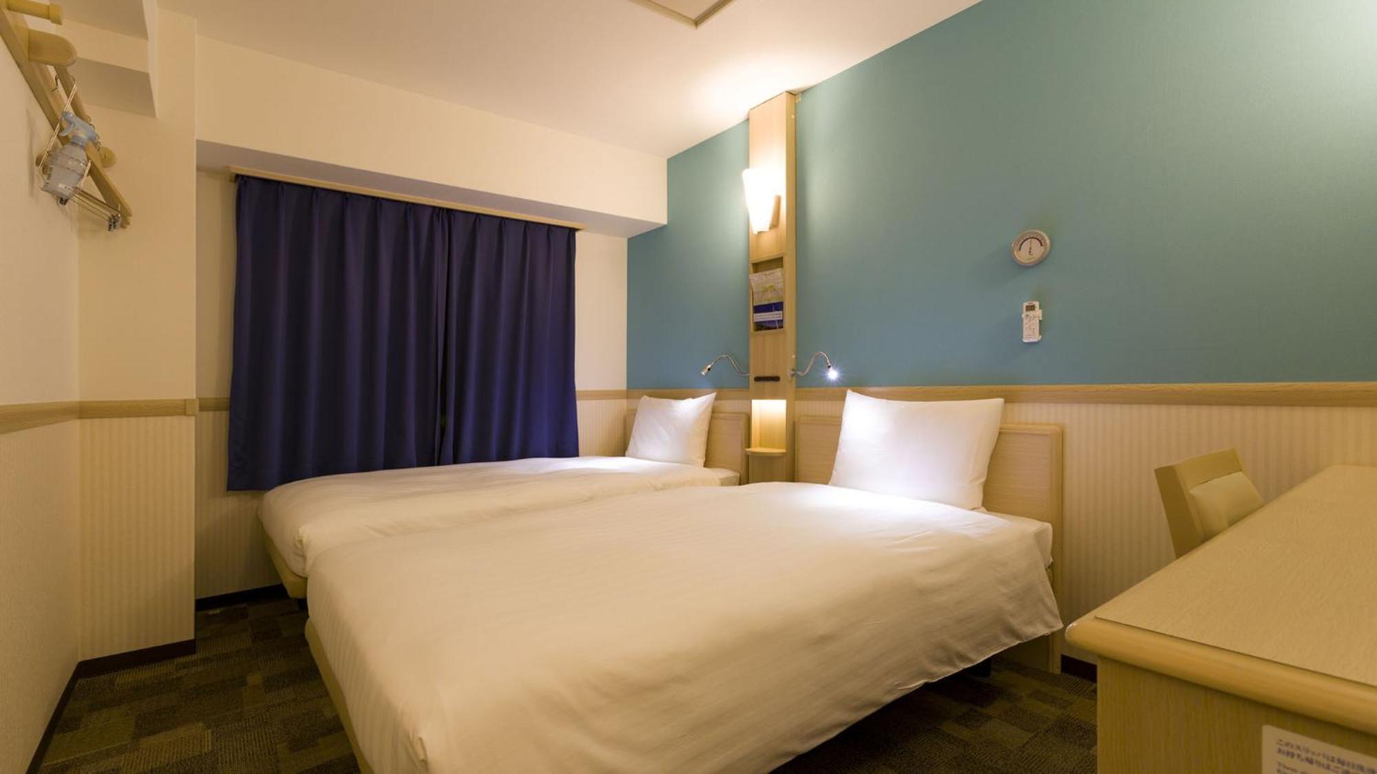 Toyoko Inn Osaka Kyobashi Sakuranomiya Стая снимка